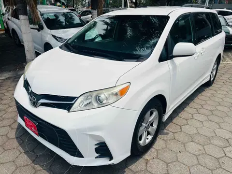 Toyota Sienna LE 3.5L usado (2019) color Blanco financiado en mensualidades(enganche $106,694 mensualidades desde $9,477)