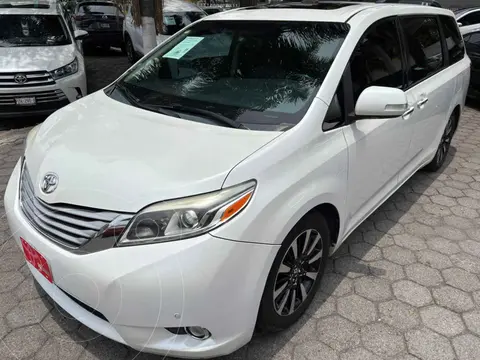 Toyota Sienna Limited 3.5L usado (2015) color Blanco precio $369,000