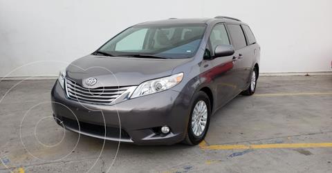 foto Toyota Sienna XLE 3.5L usado (2017) color Gris precio $319,900