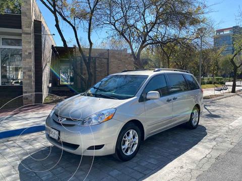 Toyota Sienna XLE 3.3L Piel usado (2006) color Plata precio $149,900