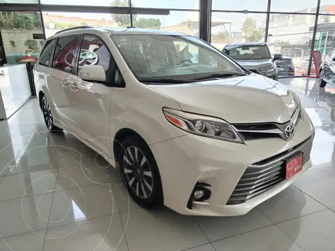 Toyota Sienna Limited 3.5L usado (2018) color Blanco precio $589,000