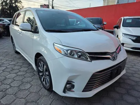 Toyota Sienna Limited 3.5L usado (2018) color Blanco precio $450,000