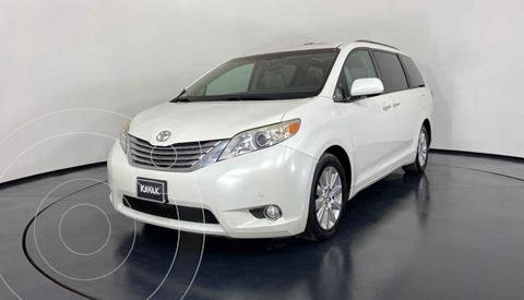 Toyota Sienna Limited 3.3L usado (2011) color Blanco precio $257,999