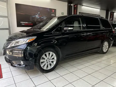 Toyota Sienna Limited 3.5L usado (2015) color Negro precio $679,000