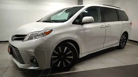 Toyota Sienna XLE 3.5L Piel usado (2019) color Blanco financiado en mensualidades(enganche $110,000 mensualidades desde $10,851)