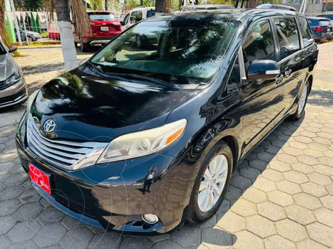 Toyota Sienna Limited 3.5L usado (2017) color Negro precio $377,000