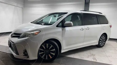 Toyota Sienna XLE 3.5L usado (2018) color Blanco precio $415,000