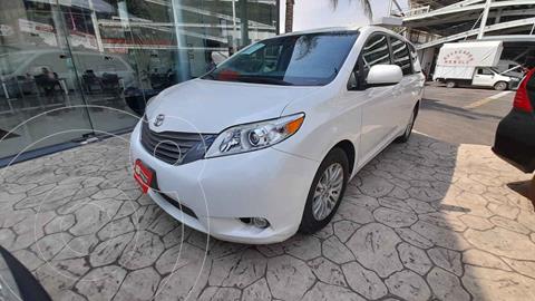 foto Toyota Sienna XLE 3.5L usado (2017) color Blanco precio $359,900