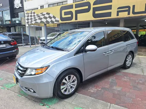 Toyota Sienna XLE 3.5L Piel usado (2016) color Plata precio $295,000