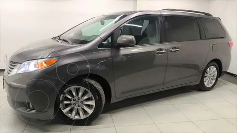 Toyota Sienna XLE 3.5L Piel usado (2015) color Gris financiado en mensualidades(enganche $81,400 mensualidades desde $8,030)