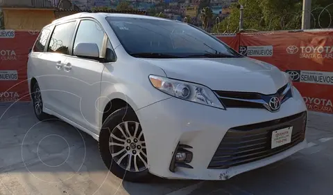 Toyota Sienna XLE 3.5L