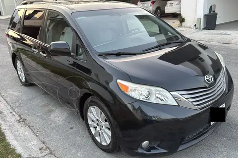 Toyota Sienna XLE 3.5L Piel usado (2017) color Negro precio $339,000