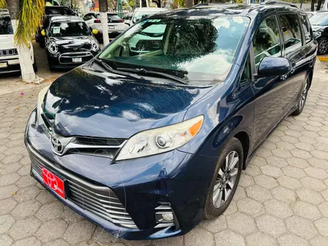 Toyota Sienna XLE 3.5L Piel usado (2019) color Azul financiado en mensualidades(enganche $141,631 mensualidades desde $12,580)