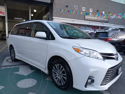 Toyota Sienna XLE 3.5L Piel usado (2019) color Blanco precio $475,000