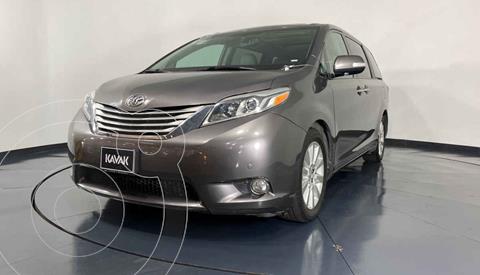 foto Toyota Sienna Limited 3.5L usado (2016) color Café precio $452,999