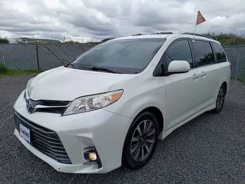 Toyota Sienna XLE 3.5L Piel usado (2018) color Blanco precio $415,000