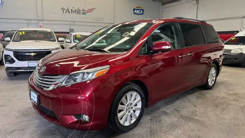 Toyota Sienna Limited 3.5L usado (2015) color Rojo Cobrizo precio $329,000