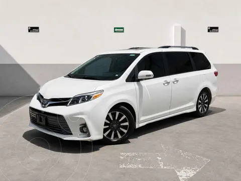 Toyota Sienna Limited 3.5L usado (2018) color Blanco precio $469,000