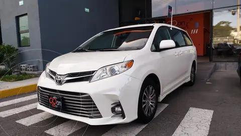 Toyota Sienna XLE 3.5L usado (2019) color Blanco financiado en mensualidades(enganche $122,352 mensualidades desde $9,356)