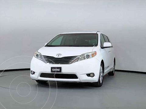 Toyota Sienna XLE Piel usado (2014) color Blanco precio $361,999