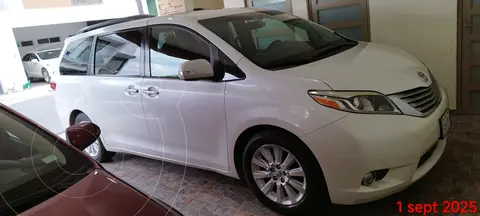Toyota Sienna Limited 3.5L usado (2015) color Blanco Perla precio $325,000
