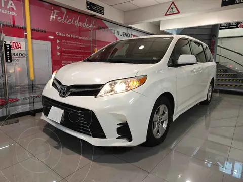 Toyota Sienna LE 3.5L usado (2019) color Blanco financiado en mensualidades(enganche $87,802 mensualidades desde $8,662)