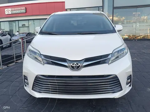 Toyota Sienna Limited 3.5L usado (2018) color Blanco precio $495,000