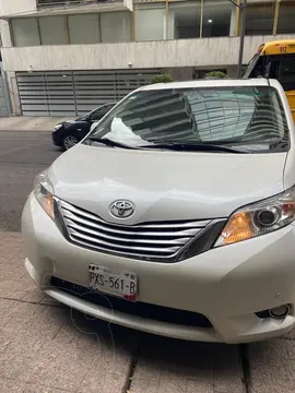 Toyota Sienna Limited 3.5L usado (2013) color Blanco precio $315,000