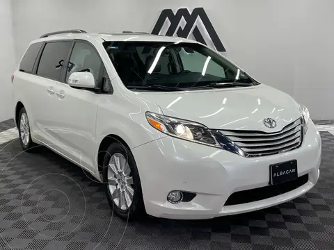Toyota Sienna Limited 3.5L usado (2016) color Blanco precio $319,999