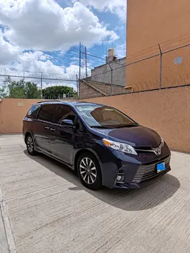 Toyota Sienna XLE 3.5L Piel usado (2020) color Azul precio $485,000