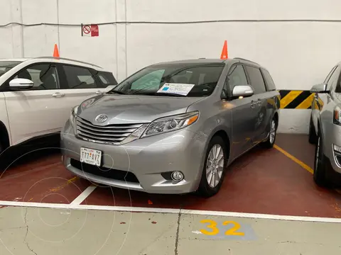 Toyota Sienna Limited 3.5L usado (2017) color Gris Oscuro financiado en mensualidades(enganche $120,500 mensualidades desde $16,500)