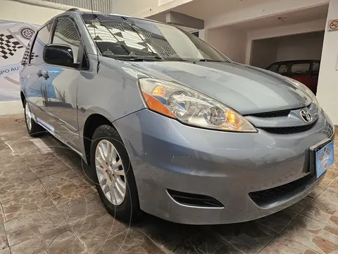 foto Toyota Sienna LE usado (2009) color Azul precio $178,900