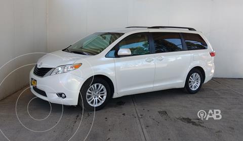 foto Toyota Sienna XLE 3.5L usado (2017) color Blanco precio $398,000