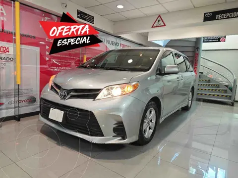 Toyota Sienna LE 3.5L usado (2019) color Plata financiado en mensualidades(enganche $82,522 mensualidades desde $8,141)