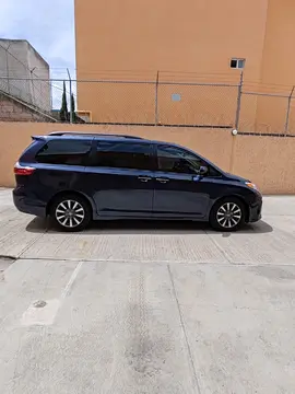Toyota Sienna XLE 3.5L Piel usado (2020) color Azul precio $490,000
