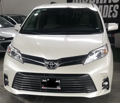 Toyota Sienna XLE 3.5L usado (2018) color Blanco precio $439,900