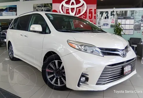 Toyota Sienna XLE 3.5L Piel usado (2019) color Blanco precio $485,000