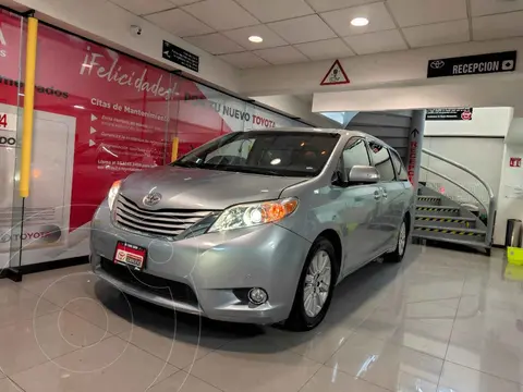 Toyota Sienna XLE 3.5L Piel usado (2014) color Plata financiado en mensualidades(enganche $65,802 mensualidades desde $6,491)