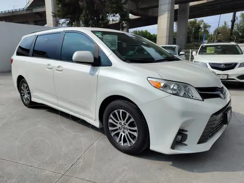 Toyota Sienna XLE Piel usado (2020) color Blanco financiado en mensualidades(enganche $215,270 mensualidades desde $9,248)