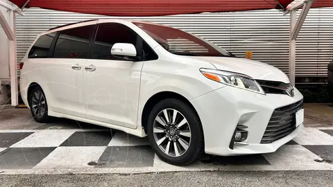 Toyota Sienna Limited 3.5L usado (2019) color Blanco precio $550,000