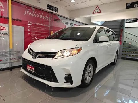 Toyota Sienna LE usado (2020) color Blanco financiado en mensualidades(enganche $97,922 mensualidades desde $9,660)