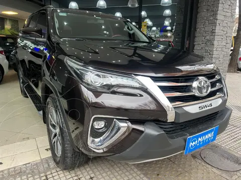 Toyota SW4 HILUX SW4 TDI SRX AUT         L/16 usado (2018) color Marrn precio u$s42.500