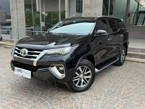 Toyota SW4 HILUX SW4 TDI SRX AUT         L/16 usado (2019) color Negro precio u$s38.900