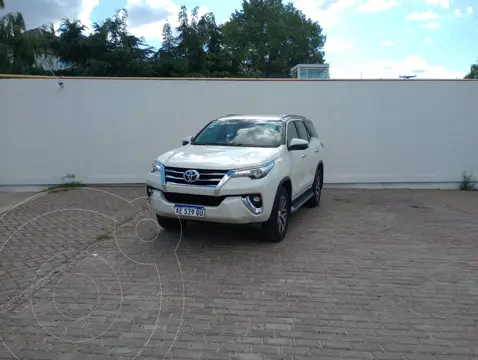 foto Toyota SW4 HILUX SW4 TDI SRX AUT         L/16 usado (2020) color Blanco precio $21.420.000