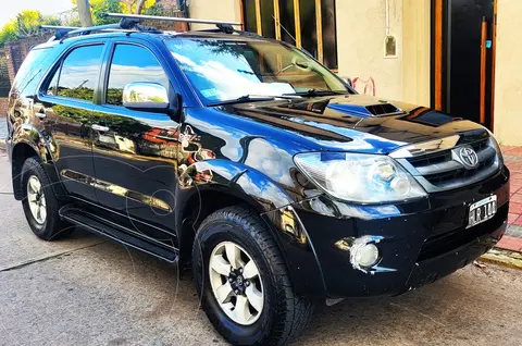 Toyota SW4 SRV 5 TDi Cuero Aut usado (2008) color Negro precio u$s16.200