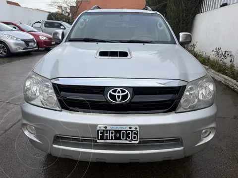 Toyota SW4 SRV usado (2006) color Gris Plata  precio $23.000.000