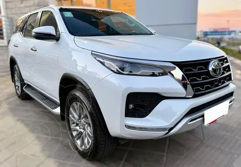 Toyota SW4 SRX 2.8 TDi 7A Aut usado (2024) color Blanco Perla precio u$s51.000