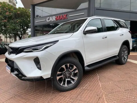 Toyota SW4 HILUX SW4 TDI SRX AUT         L/16 usado (2025) color Blanco precio $74.999.990