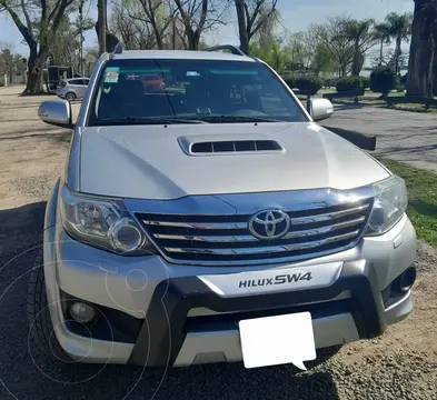 Toyota SW4 SRV TDi Cuero usado (2012) color Gris Metalico precio u$s23.400