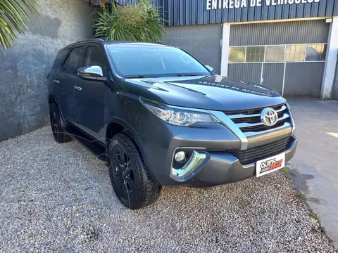 Toyota SW4 HILUX SW4 TDI SR AUT          L/16 usado (2019) color Gris Oscuro precio u$s39.500